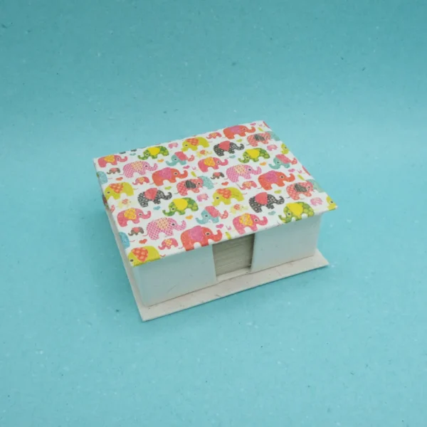 FOGLI PER APPUNTI, IN CACCA DI ELEFANTE BOX LINEA X, MISURE 13x12,5x5 CM. COD. VAMPSX