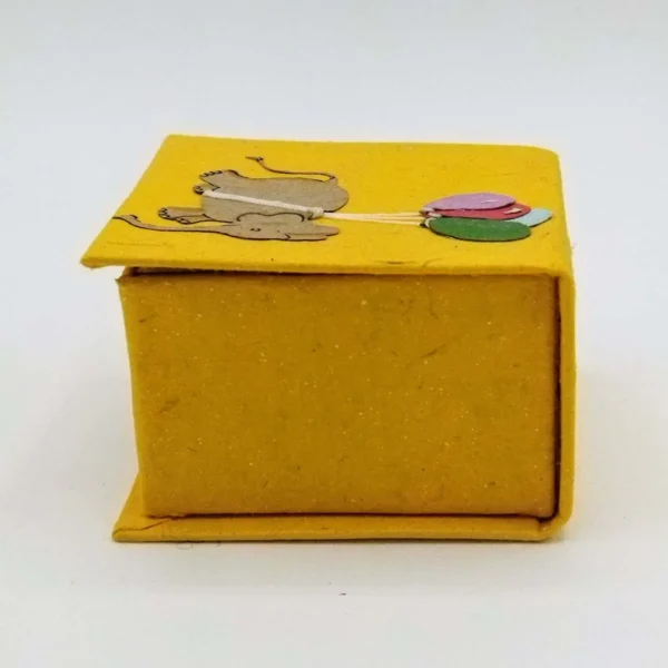 Fogli da scrivania in carta di cacca di elefante in box piccolo con palloncini