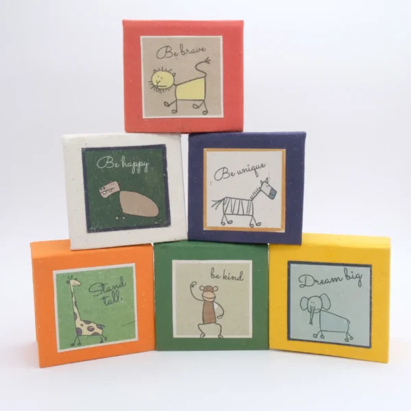 Cubo piccolo da scrivania in carta di cacca di elefante animali selvatici