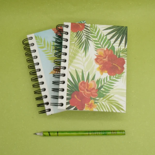 Quaderno medio in carta di cacca di elefante, linea tropicale, misure 12x15,5 cm. cod. VAMNBTROP