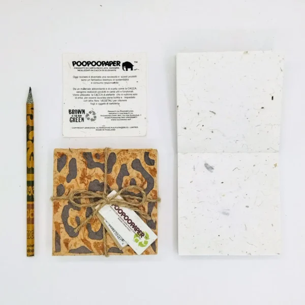 Blocco per appunti con fogli in cacca di elefante linea ANIMALIER misure 10x10x3 cm