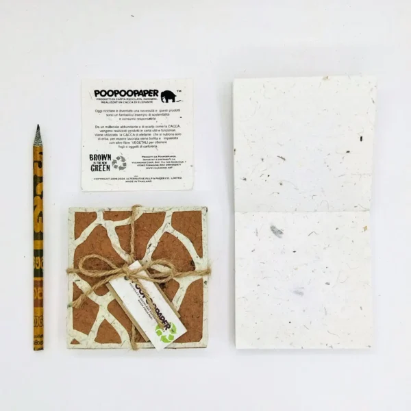 Blocco per appunti con fogli in cacca di elefante linea ANIMALIER misure 10x10x3 cm