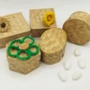 Vagamondi equo solidale Scatoline miste colore naturale porta confetti in foglia di palma
