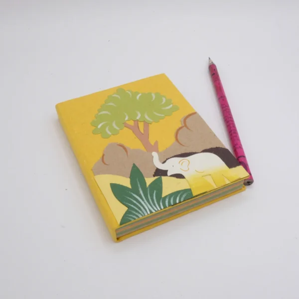 Quaderno medio in carta di cacca di elefante 10x13 cm
