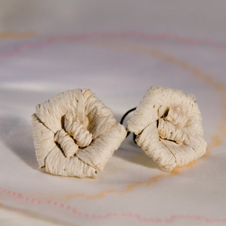 Fiore dung paper in cacca di elefante per bomboniera