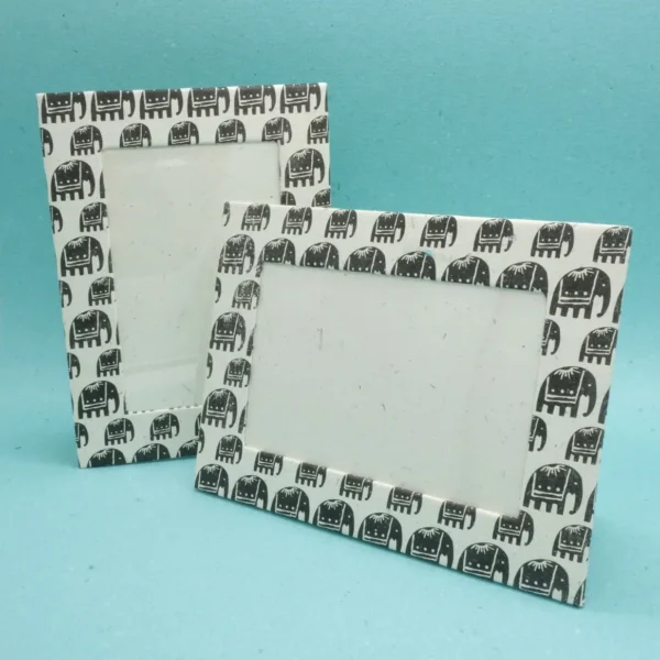 Cornice portafoto in carta di cacca di elefante Black and White 14x9