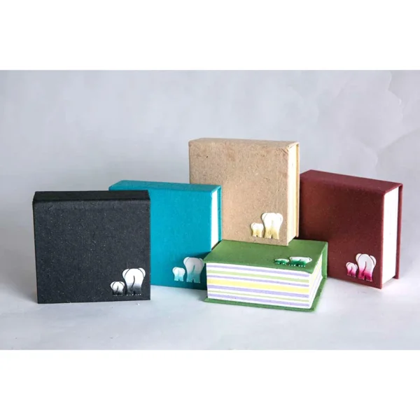 Cubo da scrivania in carta di cacca di elefante Business Line