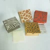 Blocco per appunti con fogli in cacca di elefante linea "Linea Giungla” misure 13x12,5x5 cm