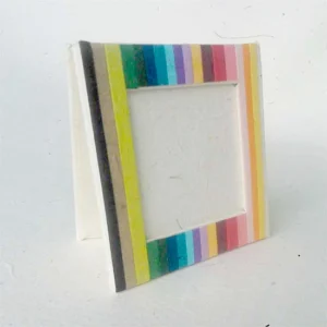 Cornice quadrata in carta di cacca di elefante Rainbow 8x8